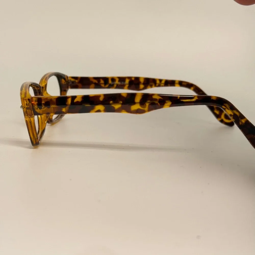 Sheng Dian 2267 Tortoise Shell Rectangular Eyeglass Frames 55-16-145 Col 64